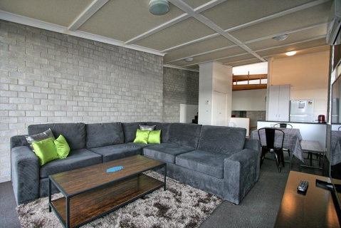 Tanderra 18/28 Park Road - Accommodation 4U 0