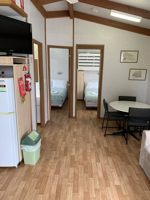 Tatura Cabin & Caravan Park - Accommodation 4U 1