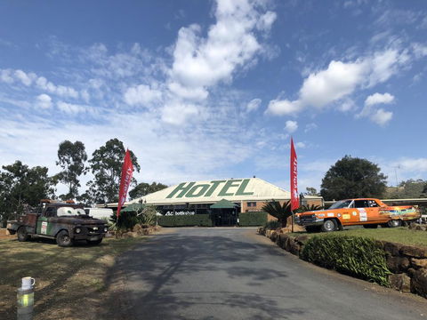 The Advancetown Hotel - Accommodation 4U 2