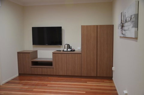 The Australian Hotel Motel - Accommodation 4U 3
