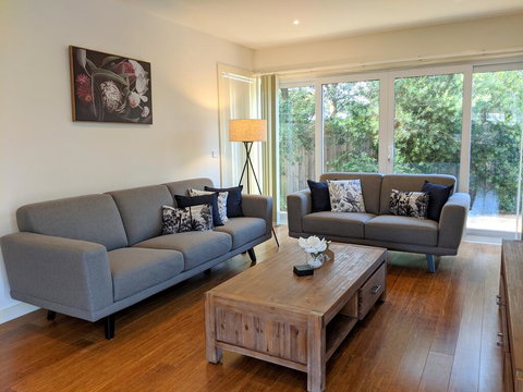 The Beach House - Accommodation 4U 1