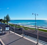 Penguin Waterfront Escape - Accommodation 4U