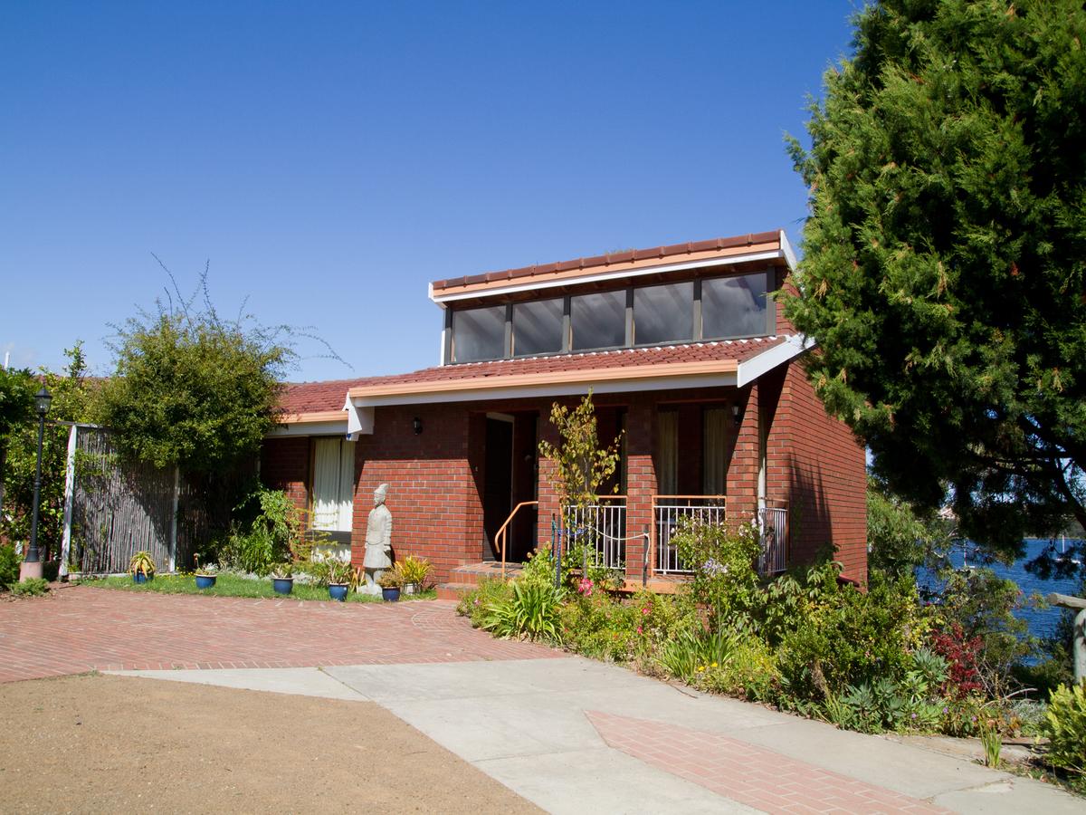 Austins Ferry TAS Accommodation 4U