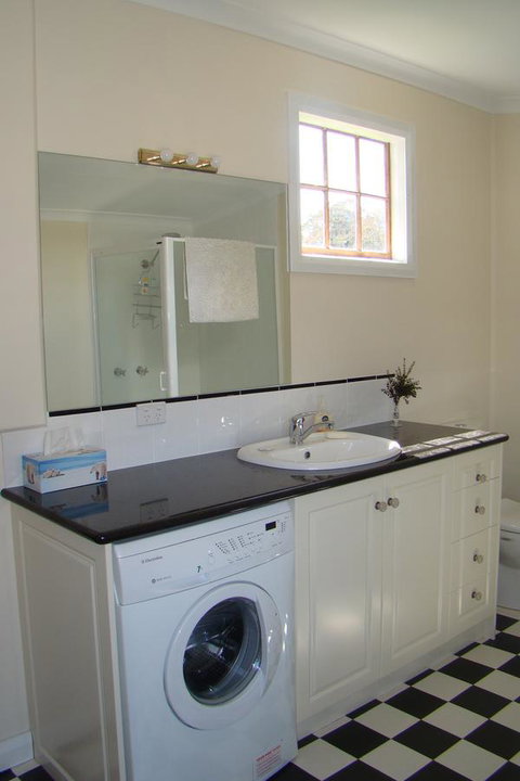 Buttons Cottage For Canyon & Rain Forest Walks With In House Dining - Accommodation 4U 17