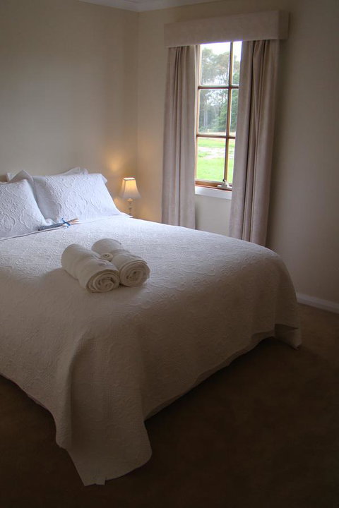 Buttons Cottage For Canyon & Rain Forest Walks With In House Dining - Accommodation 4U 18