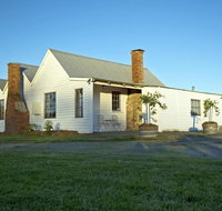 Buttons Cottage - Accommodation 4U
