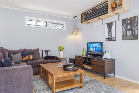 Three Beaches - Accommodation 4U 10