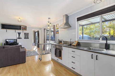 Three Beaches - Accommodation 4U 9