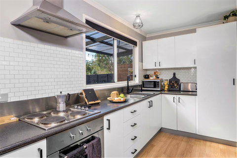 Three Beaches - Accommodation 4U 8