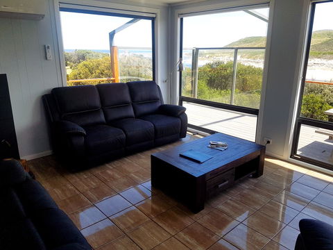 Ocean View Cottage - Accommodation 4U 1