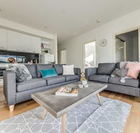 Marina View Apartment - Accommodation 4U