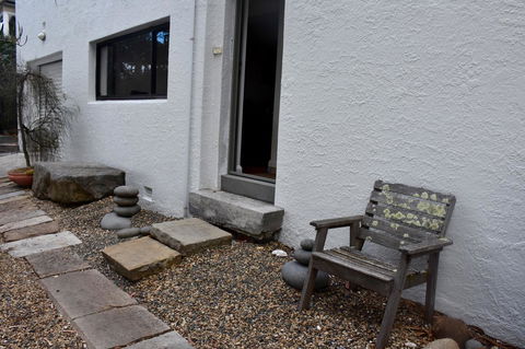 Beachside Taroona With Spa - Accommodation 4U 14