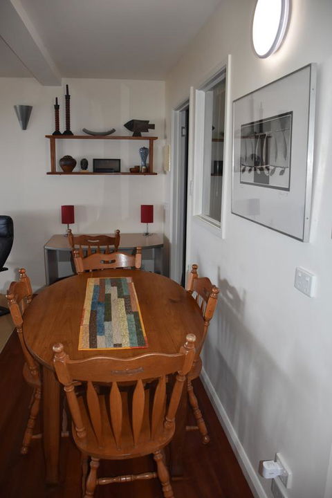 Beachside Taroona With Spa - Accommodation 4U 9