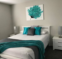 Self Contained Beach View Apartment - Accommodation 4U