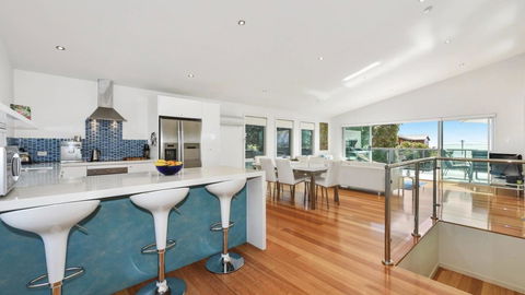 Seas The Day - Seaside Getaway - Accommodation 4U 5