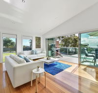 Seas The Day - Seaside Getaway - Accommodation 4U