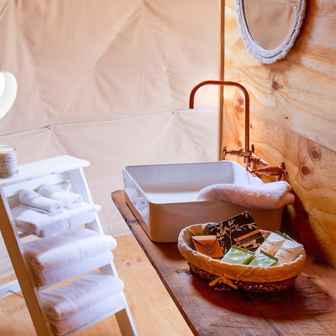 Domescapes In The Vines - Accommodation 4U 3