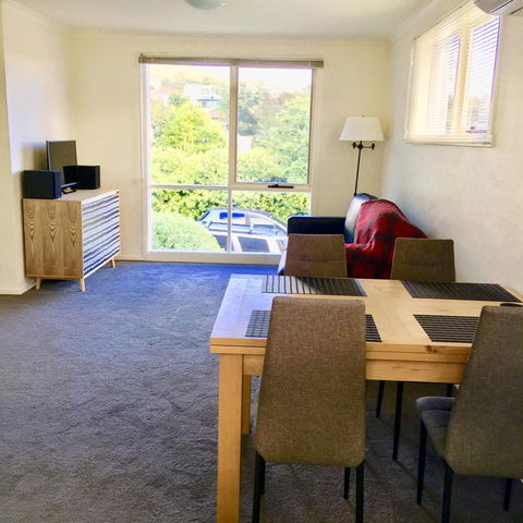 4 At 8 Townhouse Newcastle St - Accommodation 4U 12