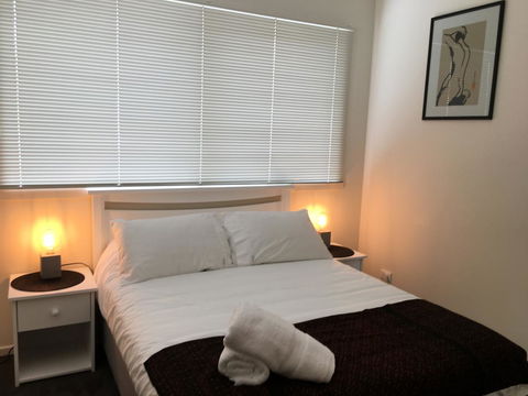 4 At 8 Townhouse Newcastle St - Accommodation 4U 2