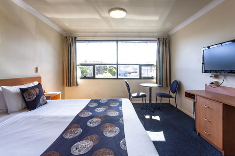 Black Buffalo - Accommodation 4U 7