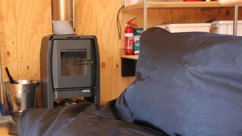 BAY OF FIRES ECO HUT Off Grid Experience At Binalong Bay - Accommodation 4U 7