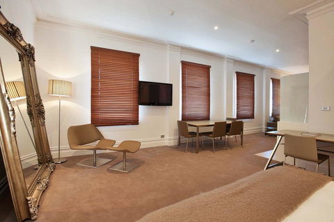 Ikon Hotel - Accommodation 4U 21