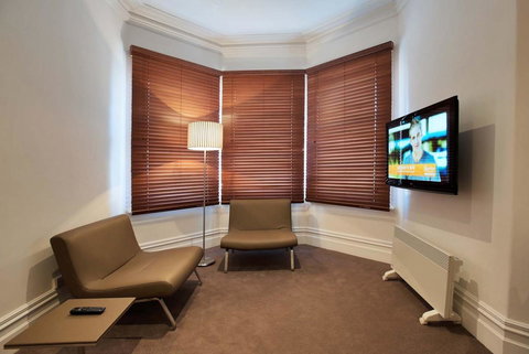 Ikon Hotel - Accommodation 4U 20