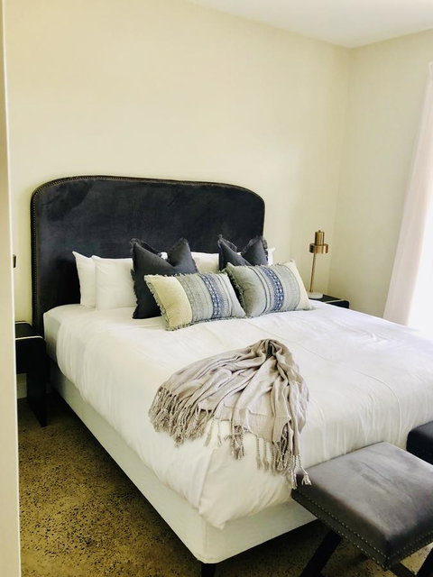EMBRACING EVANDALE - Hosted By L'Abode Accommodation - Accommodation 4U 3