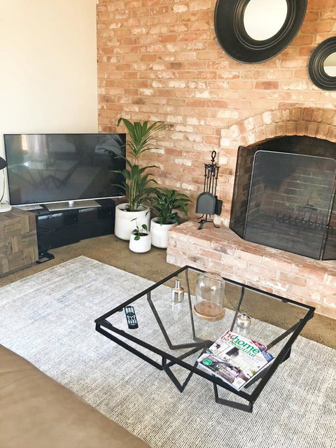 EMBRACING EVANDALE - Hosted By L'Abode Accommodation - Accommodation 4U 11