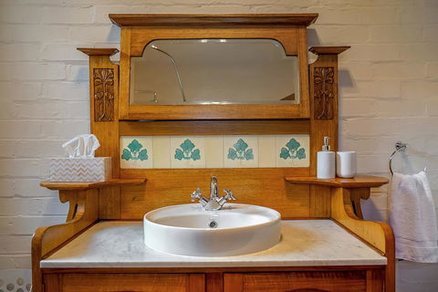 Gorgeous Hobart Accommodation - Park On Park - New Town - Accommodation 4U 37