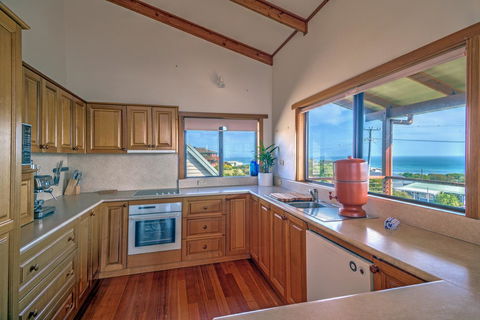 Zenith - Accommodation 4U 19