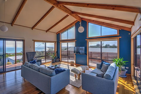 Zenith - Accommodation 4U 10