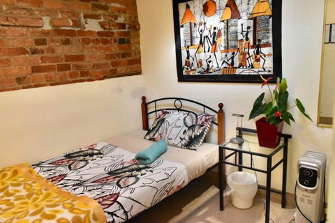 Hobart's Accommodation & Hostel - Accommodation 4U 1