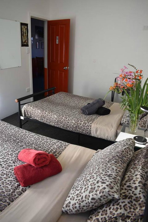 Hobart's Accommodation & Hostel - Accommodation 4U 16