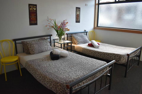 Hobart's Accommodation & Hostel - Accommodation 4U 23