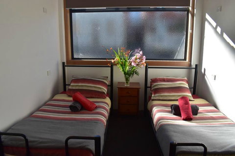 Hobart's Accommodation & Hostel - Accommodation 4U 18