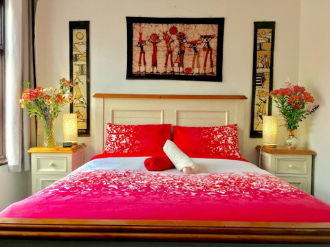 Hobart's Accommodation & Hostel - Accommodation 4U 0
