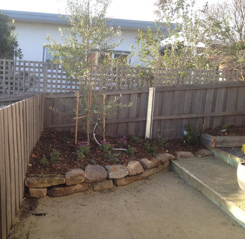 Stone Flower - Accommodation 4U 11