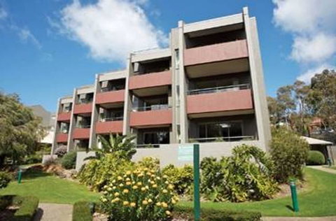 Cumberland Lorne Resort - Accommodation 4U 12