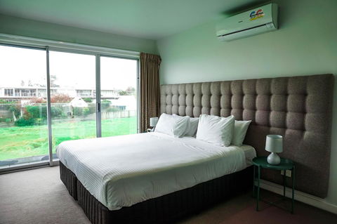 The Apollo - Accommodation 4U 18