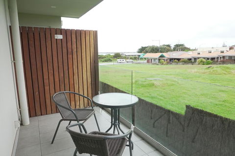The Apollo - Accommodation 4U 19