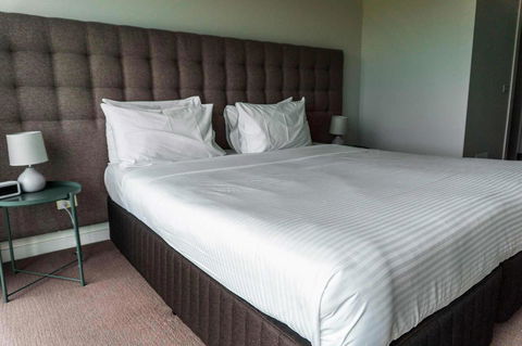 The Apollo - Accommodation 4U 9