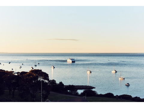 Hotel Sorrento - Accommodation 4U 22