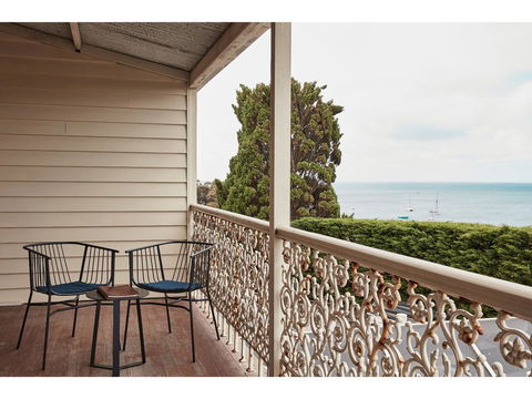 Hotel Sorrento - Accommodation 4U 1