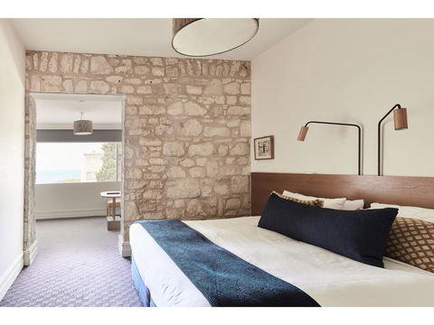 Hotel Sorrento - Accommodation 4U 10