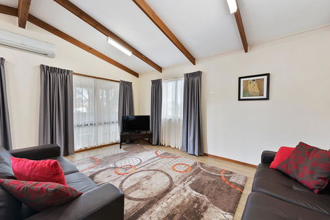 High Country Holiday Park - Accommodation 4U 9