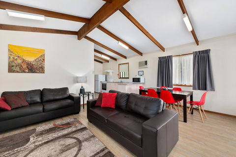 High Country Holiday Park - Accommodation 4U 8