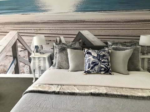 Lorne World - Accommodation 4U 11