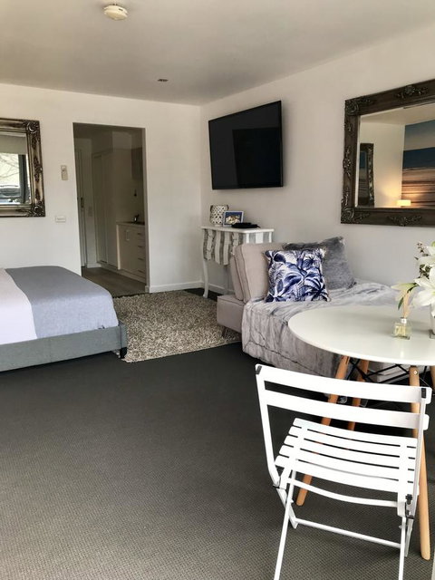 Lorne World - Accommodation 4U 5