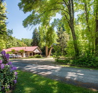 Avalon House - Accommodation 4U